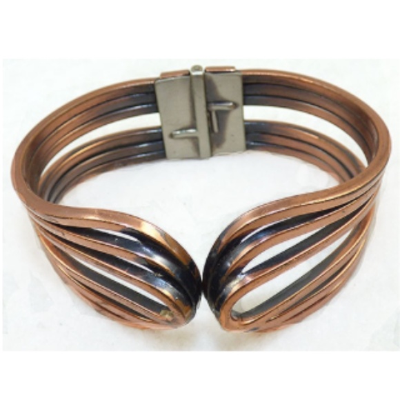 Ramé Copper Stacked Loops Bracelet - Picture 3 of 3